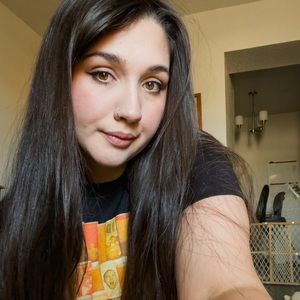 Meet your Posher, Chelsey